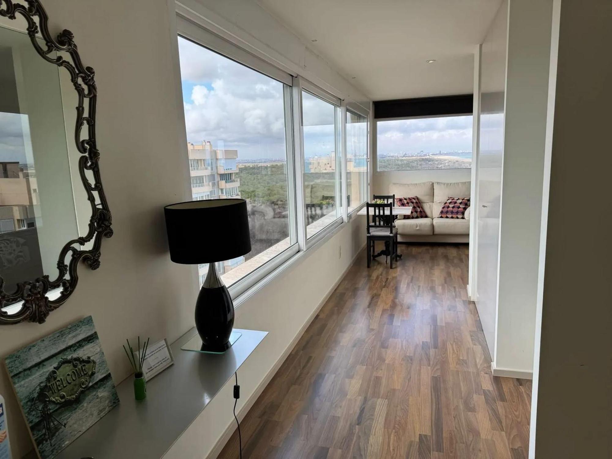Spacious Apartment In Valencia With Sea View - 160 Sqm Exterior photo