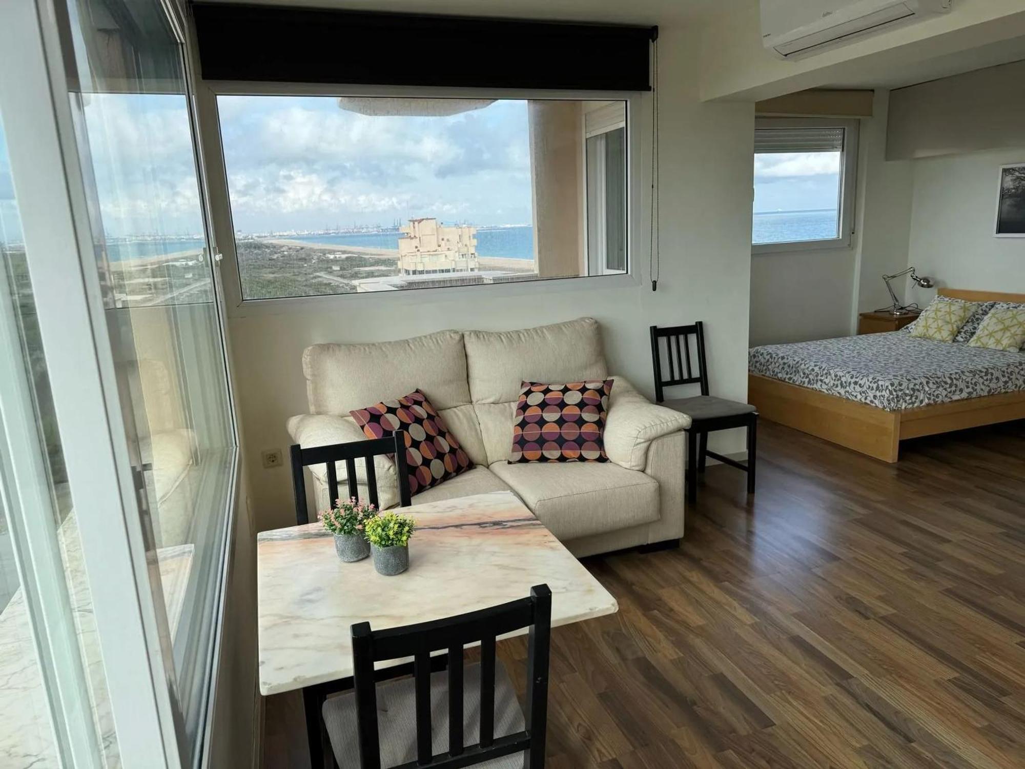 Spacious Apartment In Valencia With Sea View - 160 Sqm Exterior photo