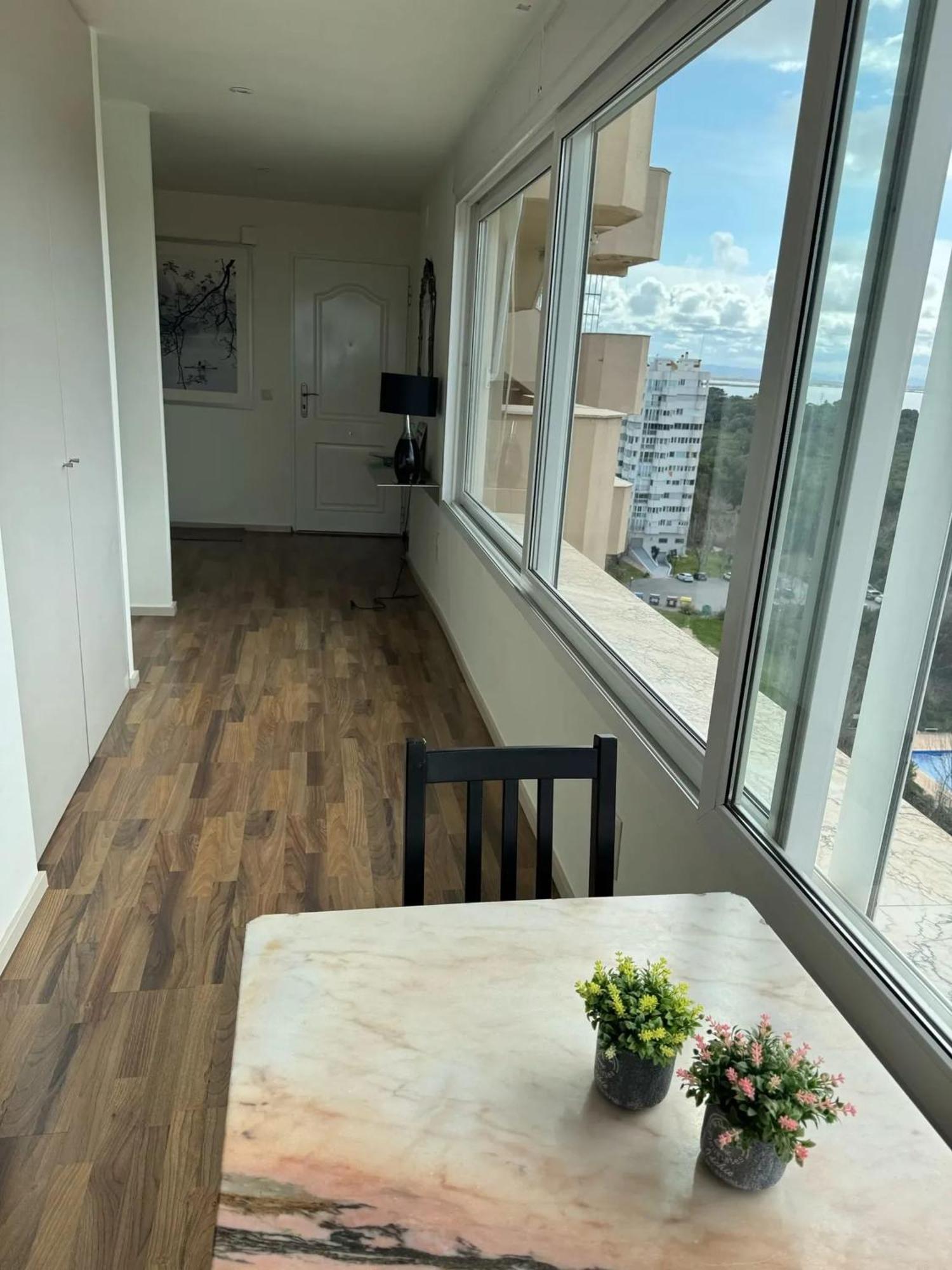 Spacious Apartment In Valencia With Sea View - 160 Sqm Exterior photo