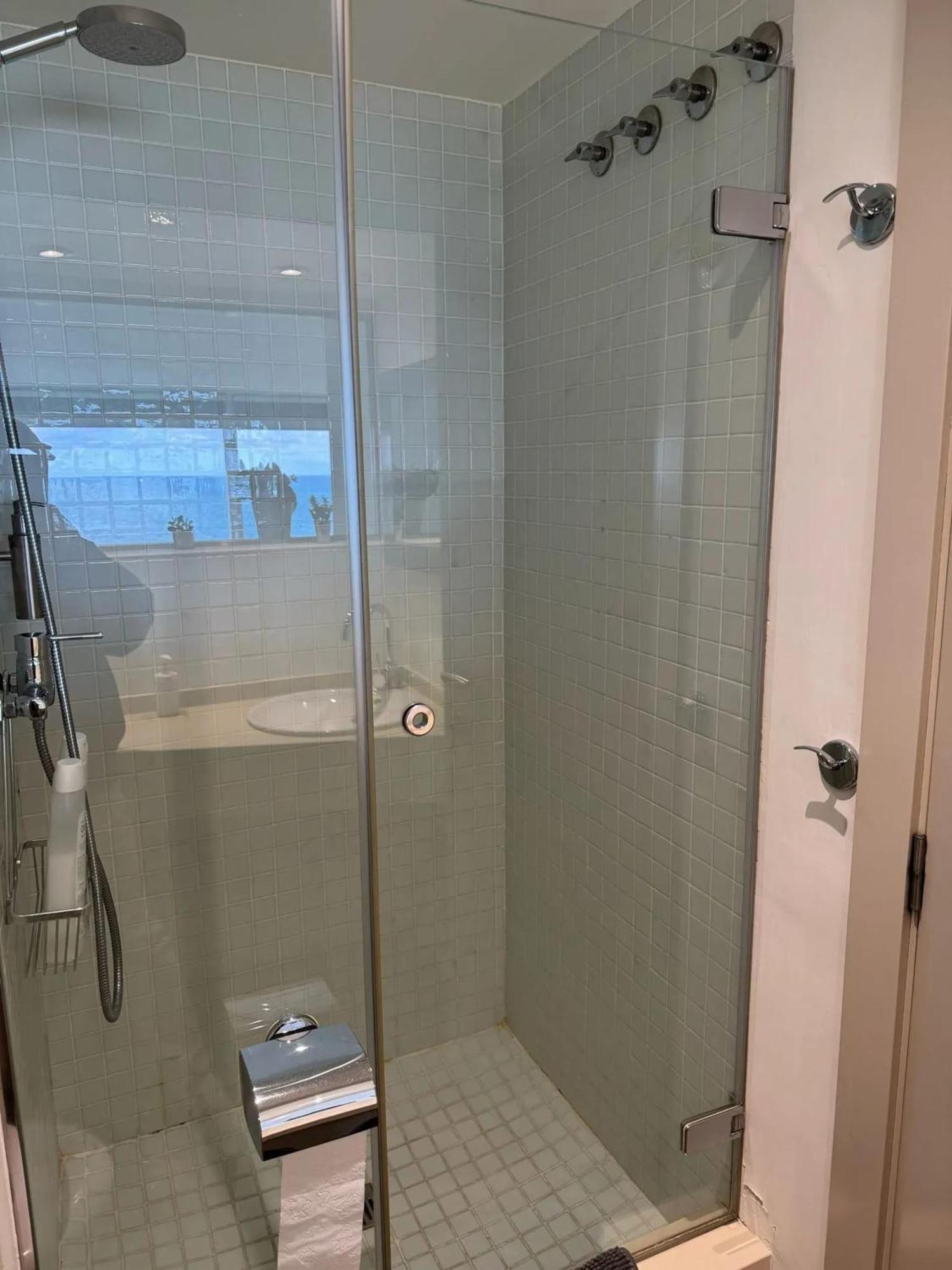 Spacious Apartment In Valencia With Sea View - 160 Sqm Exterior photo